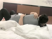 O hotel está a ter relações sexuais com uma vadia chinesa